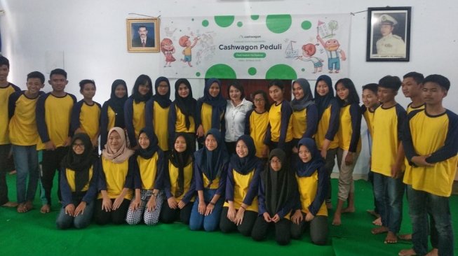 Cara Cashwagon Tingkatkan Pemahaman Literasi Keuangan Anak Yatim Piatu