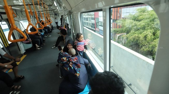 Penumpang MRT Melonjak Drastis Sejak Diumumkan PSBB Transisi