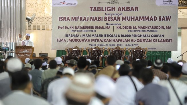 Suasana Tabligh Akbar di Masjid Istiqlal, Jakarta, Rabu (3/4). [Suara.com/Muhaimin A Untung]
