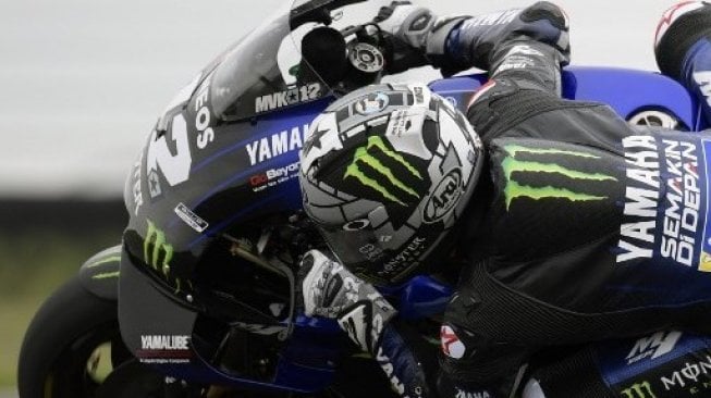 Pebalap Yamaha Maverick Vinales saat melakukan di sesi kualifikasi MotoGP Argentina di sirkuit Termas de Rio Hondo. JUAN MABROMATA / AFP