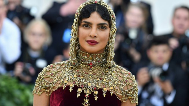 Priyanka Chopra Unggah Foto Bangun Tidur, Warganet: MashaAllah