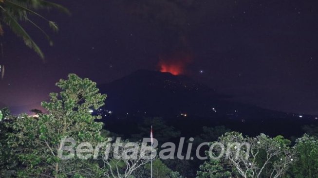 Warga Sempat Panik Melihat Gunung Agung Meletus