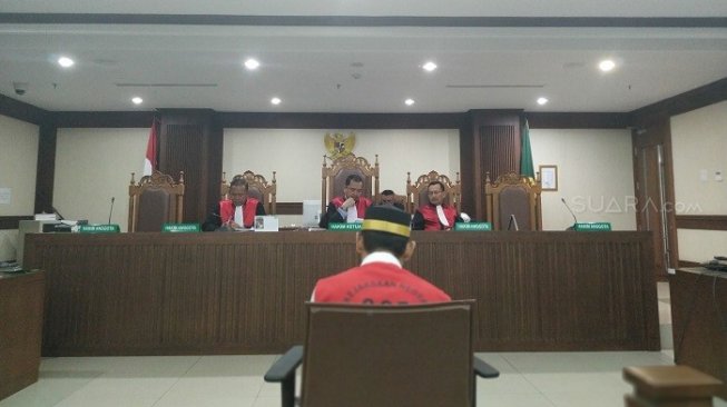 Bagus Bawana Putra (BBP), terdakwa kasus hoaks 7 kontrainer surat suara tercoblos. (suara.com/yasir)