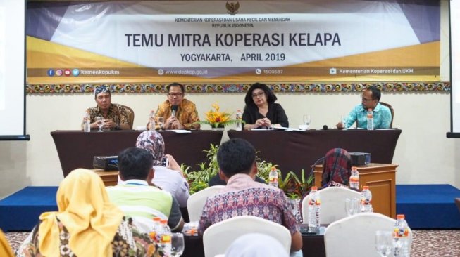 Pemerintah Siap Dukung Perkembangan Hilirisasi Industri Kelapa