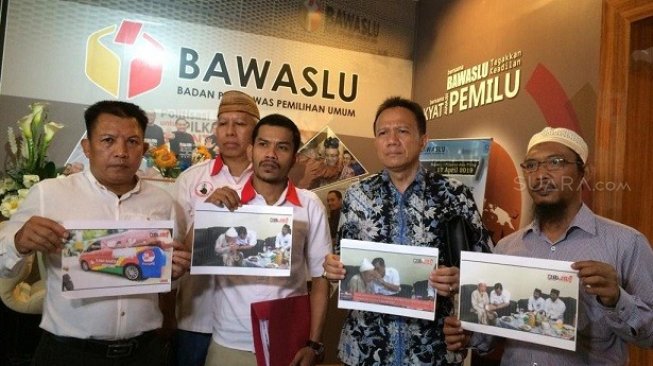 ACTA Sebut Luhut Diiringi Mobil Kampanye Jokowi saat Temui Kyai Zubair