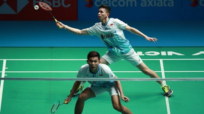 Pasangan ganda putra Indonesia, Fajar Alfian/Muhammad Rian Ardianto, mengalahkan kompatriotnya, Kevin Sanjaya Sukamuljo/Marcus Fernaldi Gideon, di babak perempat final Malaysia Open 2019, Jumat (5/4). [Humas PBSI]