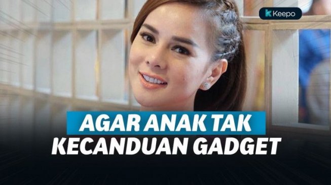 Supaya Tidak Kecanduan Gadget, Astrid Tiar Ajak Buah Hati Lakukan Ini 