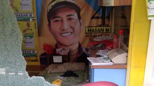 Kaca Pecah, Posko Caleg Golkar di Bekasi Utara Diteror