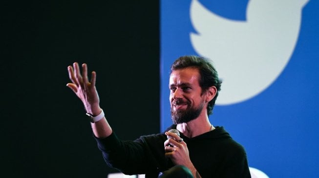 CEO dan pendiri Twitter, Jack Dorsey berbicara dalam sebuah pertemuan dengan pelajar India di New Delhi, 22 November 2018. [AFP/Prakash Singh]