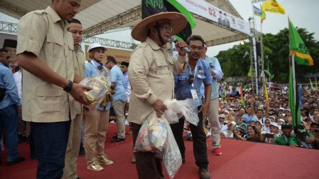 Kampanye di Yogyakarta, Prabowo Bawa Pulang Rp 39 Juta dan Singkong