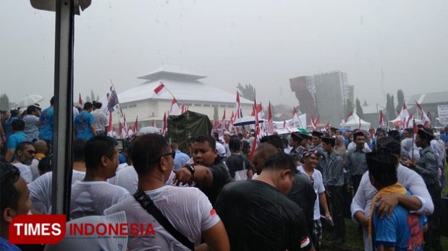 Gegara Hujan Deras, Sandiaga Uno Jalani Kampanye Tersingkat