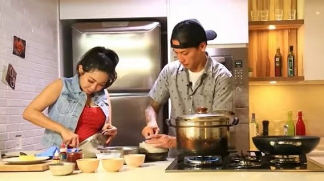 Resep Getuk Goreng ala Chef Marinka. (Youtube/@SimpleMarinka)