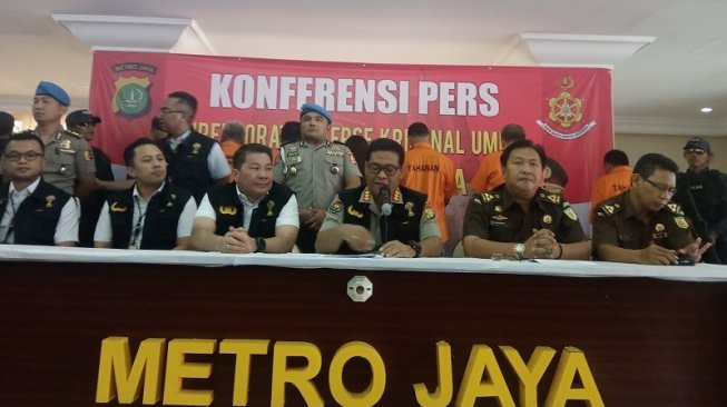 Polisi Periksa Enam Orang Pembawa Mata Uang Asing Senilai Rp 90 Miliar