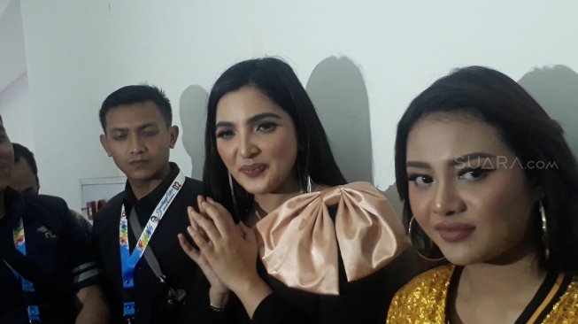 Ashanty Sindir Martin Pratiwi Pansos dengan Mondar-mandir di TV