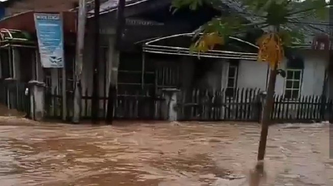 Langganan Banjir, Guntung Alaban Kembali Terendam Setelah Hujan Deras