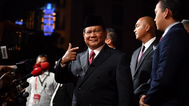 Prabowo Awali Debat Bahas Kekayaan Indonesia Mengalir ke Asing