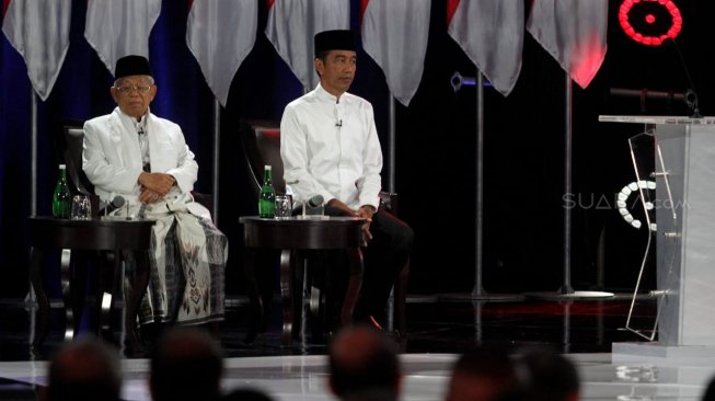 Jokowi ke Prabowo: Maaf, Jawaban Bapak Tadi Gak Nyambung