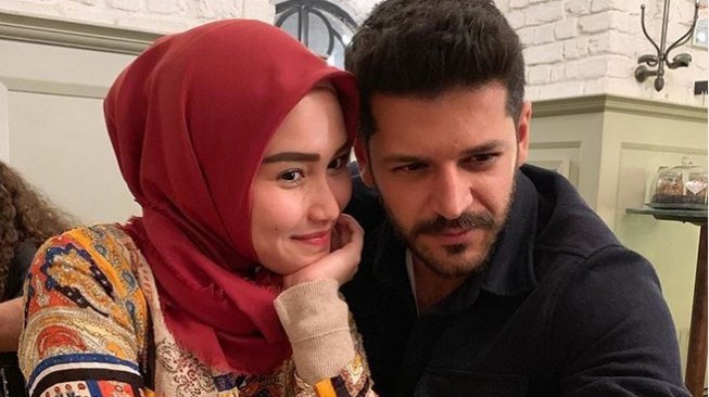 Ayu Ting Ting dan Emre Kivilcim. [Instagram]