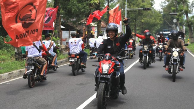 Tolak ke GBK Ganjar Pilih Kampanyekan Jokowi Keliling 3 