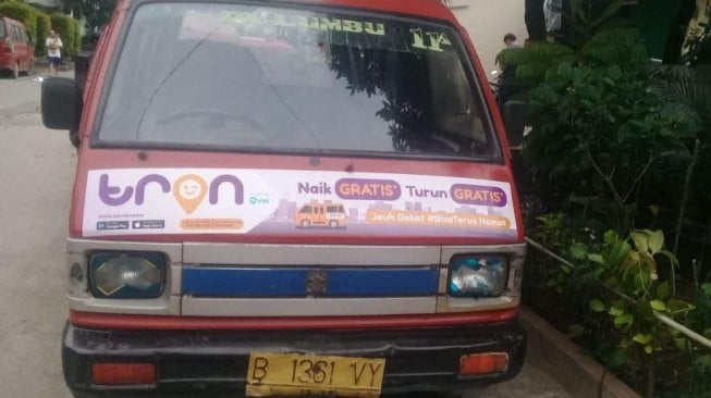 Masyarakat Bekasi Bisa Naik Angkot secara Online