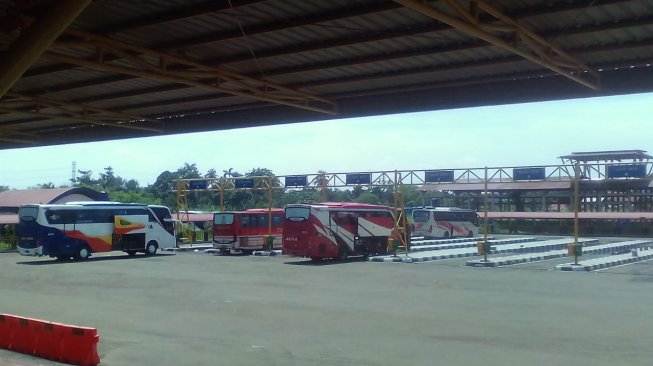 Bus AKAP dan AKDP yang Tidak Masuk Terminal Jatijajar Bakal Dicabut izinnya