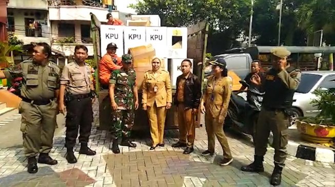 160 Kotak Suara Pemilu Siap  Didistribusikan ke TPS di Kelurahan Tambora