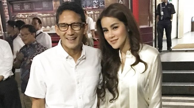 Olla Ramlan dan Sandiaga Uno [Instagram/ollaramlanaufar]