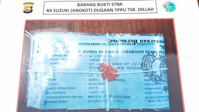 pelat nomor angkutan kota milik tersangka kasus narkoba yang disita polisi. (dok. polisi)