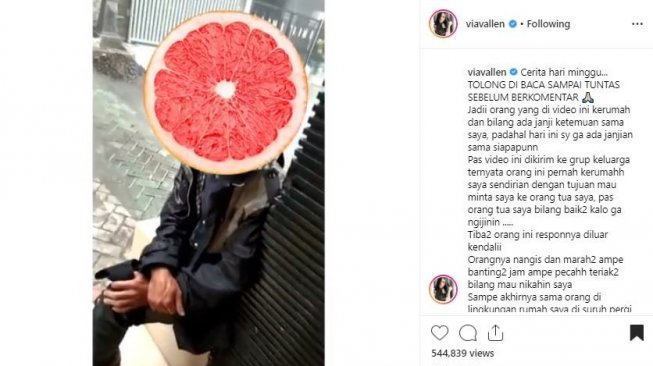 Via Vallen cerita didatngi lelaki tak dikenal yang ingin melamarnya secara paksa. [instagram/viavallen]