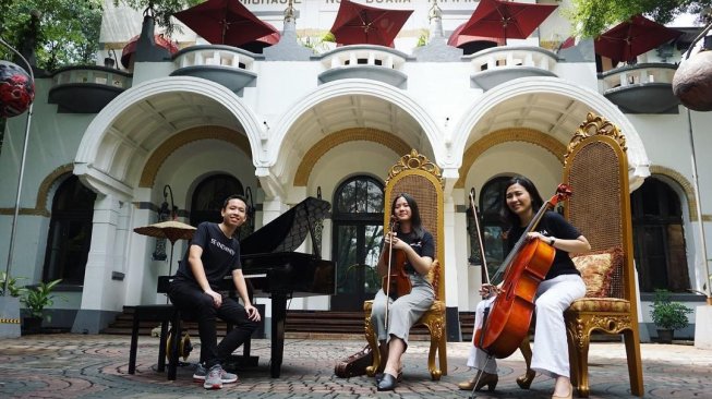 Main Cello Lagi, Veronica Tan Kolaborasi dengan Putrinya di YouTube