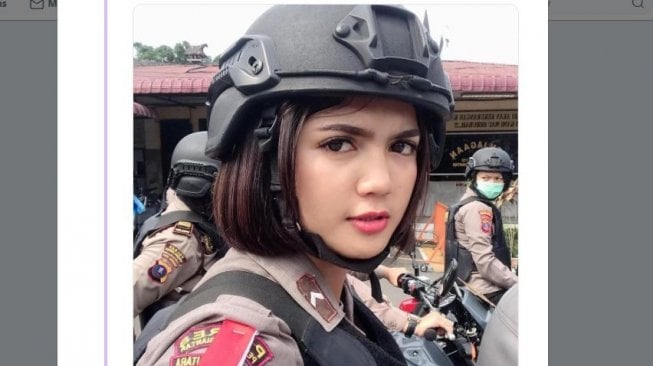 Vani Simbolon, Sosok Polwan yang Fotonya Viral Jelang Pencoblosan