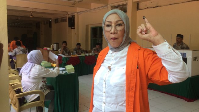 Jokowi - Ma'ruf Amin Menang di TPS Tempat Ratna Sarumpaet Nyoblos