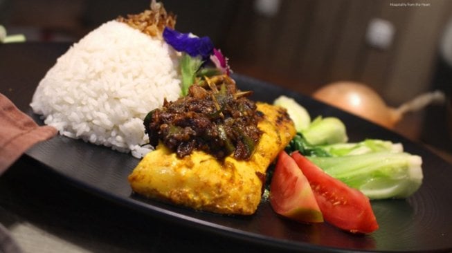 Hotel Santika Premiere ICE BSD Kenalkan Menu Andalan Kakap Bakar Sambal Roa