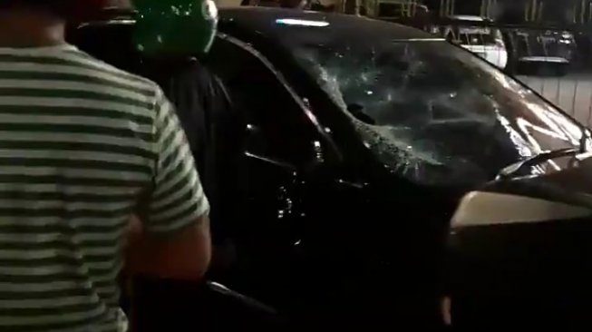 Ini Kesaksian Warga Lihat Pengemudi Camry Melakukan Tabrak Lari Pengendara