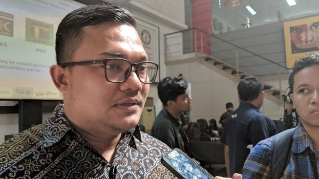 LSI Denny JA: Angka Golput Pileg Lebih Besar dari Pilpres