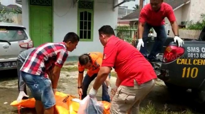 Tragis! Bocah Tewas saat Main, Kepala Tertancap Pisau Pemotong Rumput