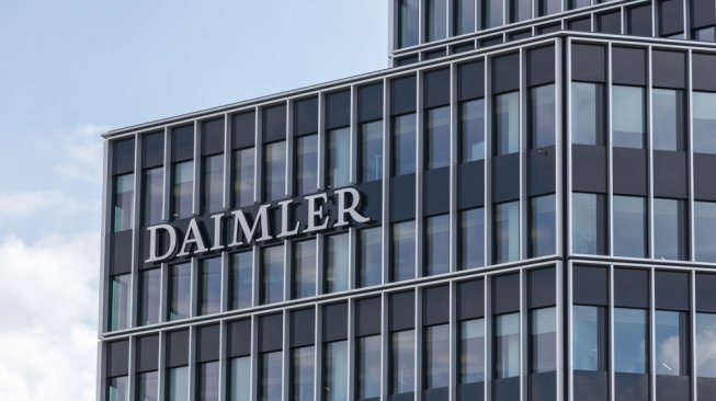 Pandemi Coronavirus di Eropa, Daimler AG Tunda Rapat Pemegang Saham