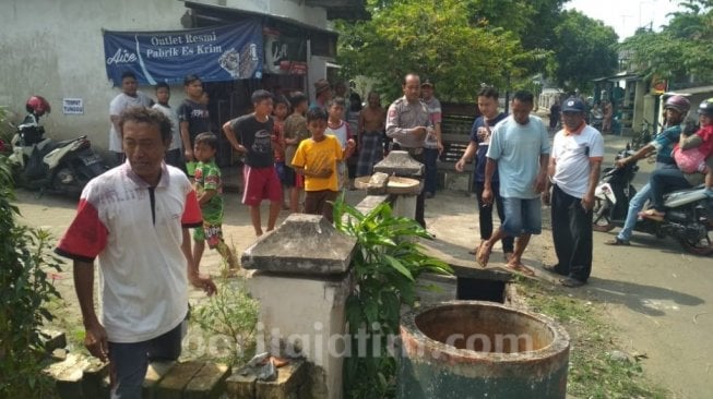 Lokasi saat Nur melakukan aksi bakar diri. (Beritajatim.com).