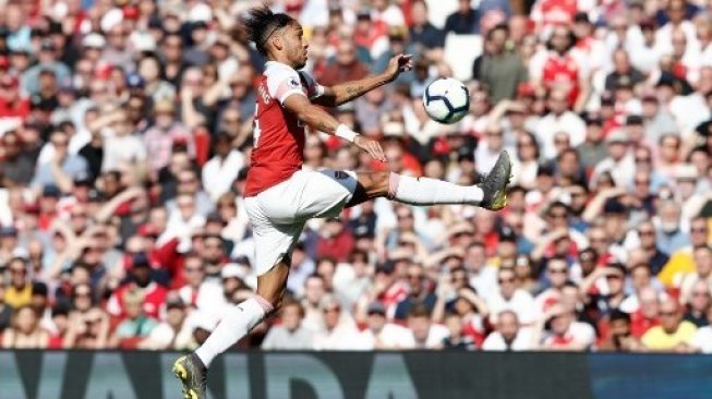 Daftar Top Skor Liga Inggris, Aubameyang Tempel Salah dan Aguero