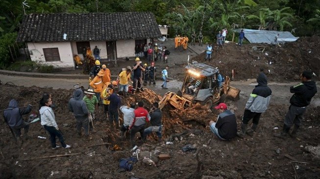 11 Orang Tewas dan Puluhan Hilang Akibat Longsor di China