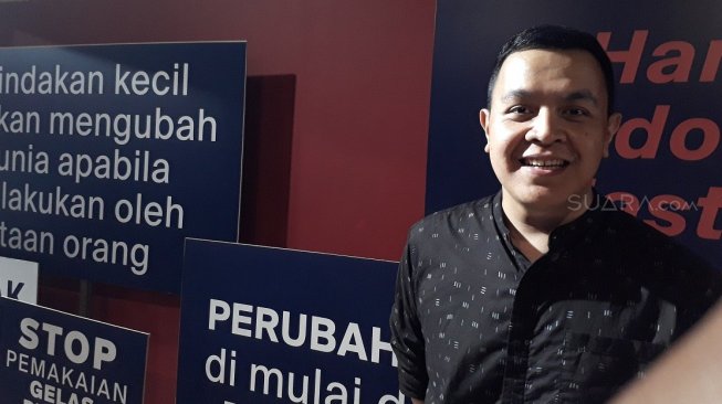 Tulus Akui Belum Dewasa dalam Penggunaan Plastik