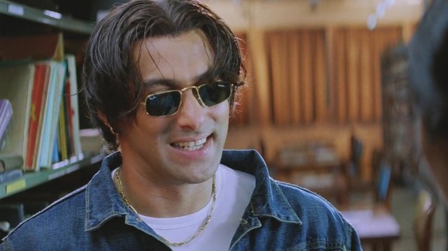 Gaya keren Salman Khan di film Tere Naam. [MD Production]