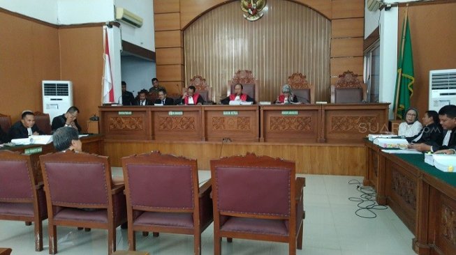 Rocky Gerung di Sidang Ratna: Saya Jengkel Aktivis Demokrasi Bisa Berbohong