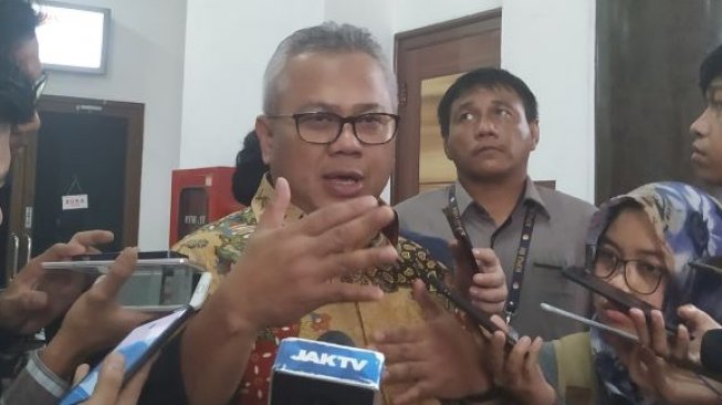 Wanita Cantik dan Terpentalnya Arief Budiman dari Kursi Ketua KPU