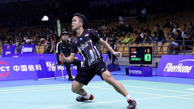 Pebulutangkis tunggal putra Indonesia, Anthony Sinisuka Ginting, terhenti di babak pertama Kejuaraan Bulutangkis Asia 2019 setelah kalah dari Angus Ng Ka Long (Hong Kong), Rabu (24/4/2019). [Humas PBSI]