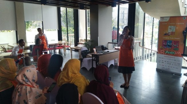 Ubah Kebiasan Makan Gorengan, Ganti Dengan Sayur dan Buah