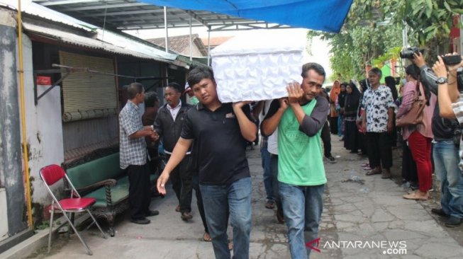 Akibat Kelelahan, Dianiaya hingga Kecelakaan, 55 Panwaslu Wafat di Pemilu