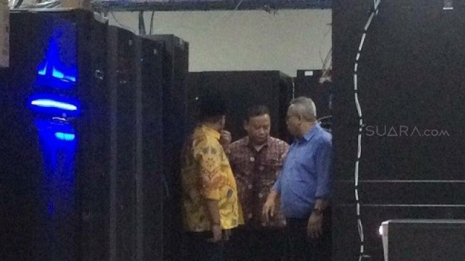 Ketua KPU ke Bawaslu: Ini Server yang Diisukan Ada di Luar Negeri