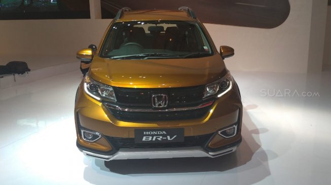 Tampilan eksterior New Honda BR-V di IIMS 2019 [Suara.com/Manuel Jeghesta Nainggolan].