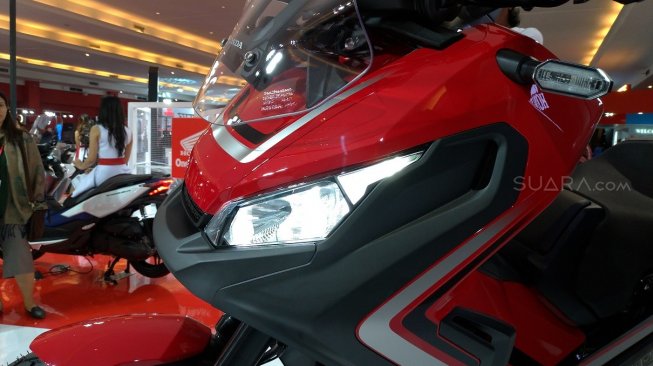 Honda X-ADV di ajang IIMS 2019, Kemayoran, Jakarta. [Suara.com/Manuel Jeghesta]